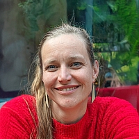 Toke Vleugels Mama to be(e) - review voor TEIR